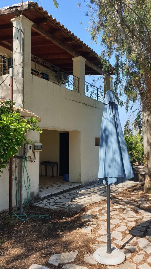 Olive Villas Anapaftíria エクステリア 写真
